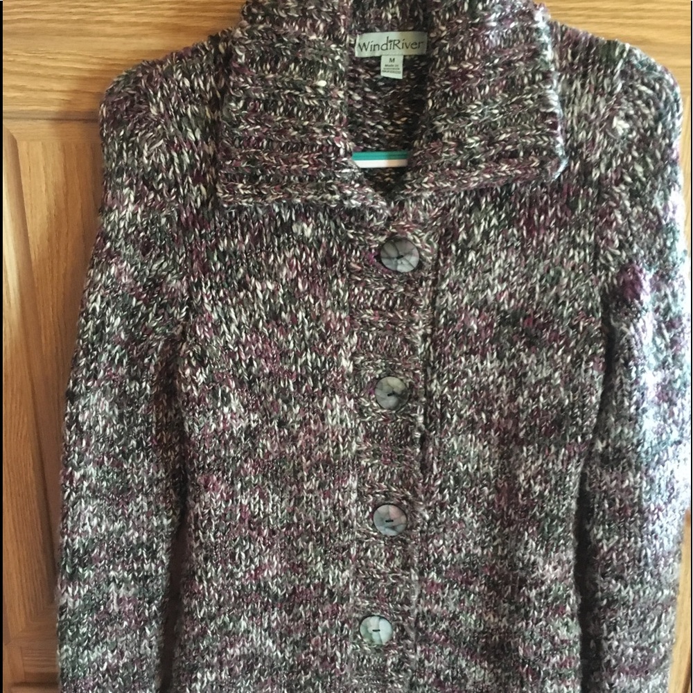 Wind River heavy sweater